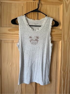 American Eagle Outfitters Heather Gray Lace-Trim Palm Graphic Tank